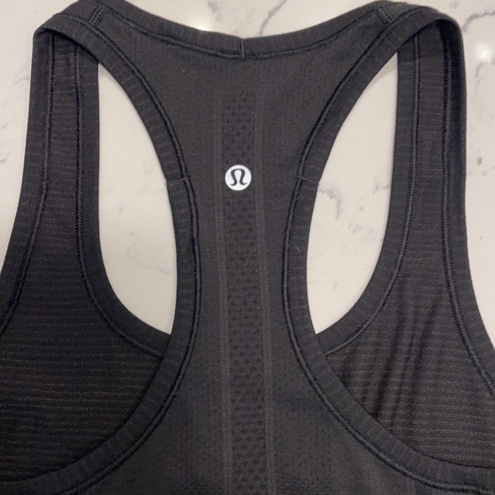 Swiftly Tech Racerback Tank Top BLACK SIZE 6